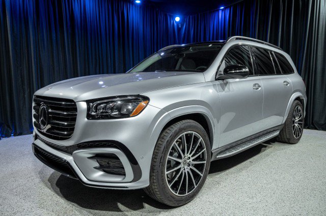New 2026 Mercedes-Benz GLS 450 4MATIC image 1