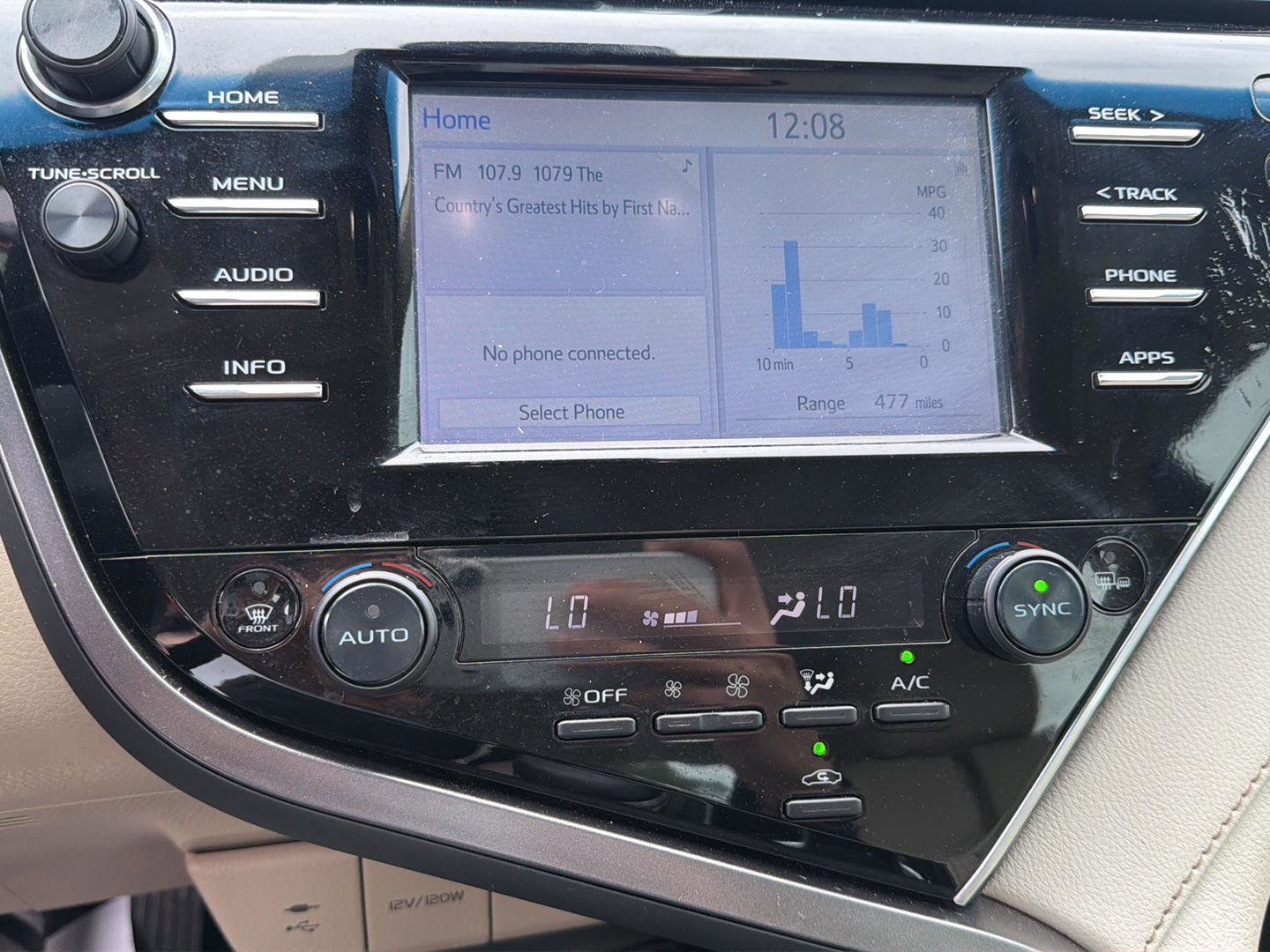 Used 2018 Toyota Camry XLE FWD image 23
