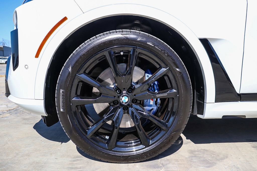 Certified 2025 BMW X7 M60i AWD/4WD image 14