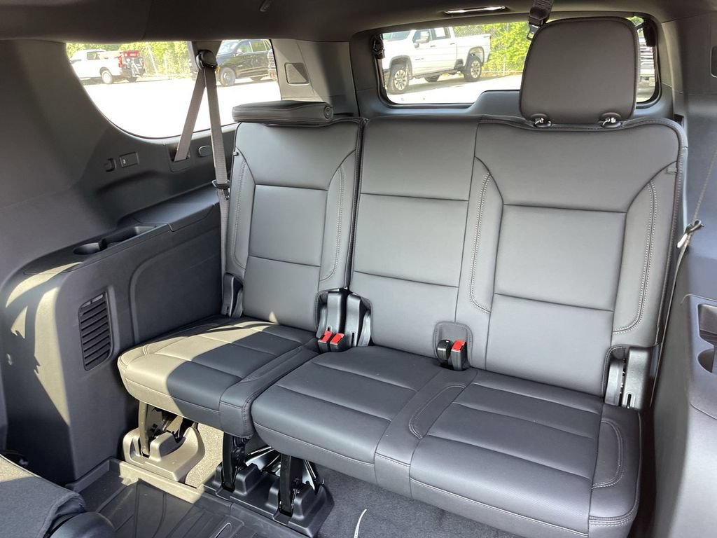 New 2026 Chevrolet Suburban High Country AWD/4WD image 24