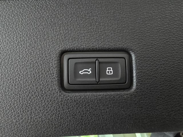 Used 2023 Audi RS Q8 w/ Black Optic Package AWD/4WD image 41