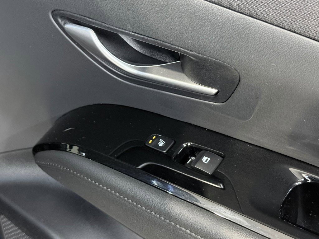 Used 2024 Hyundai Tucson Limited image 17