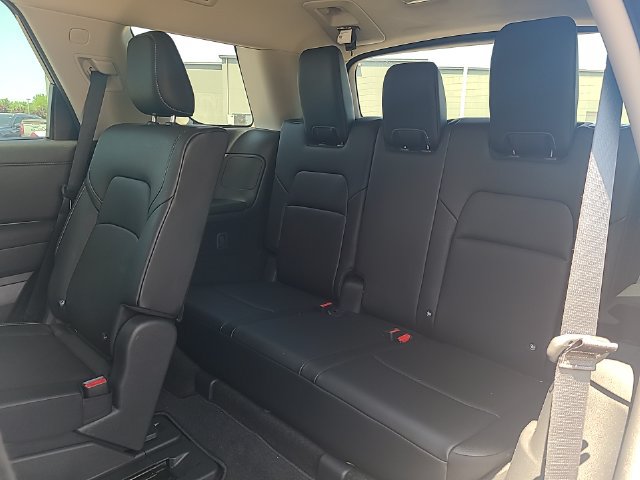 Used 2024 Nissan Pathfinder SL FWD image 27