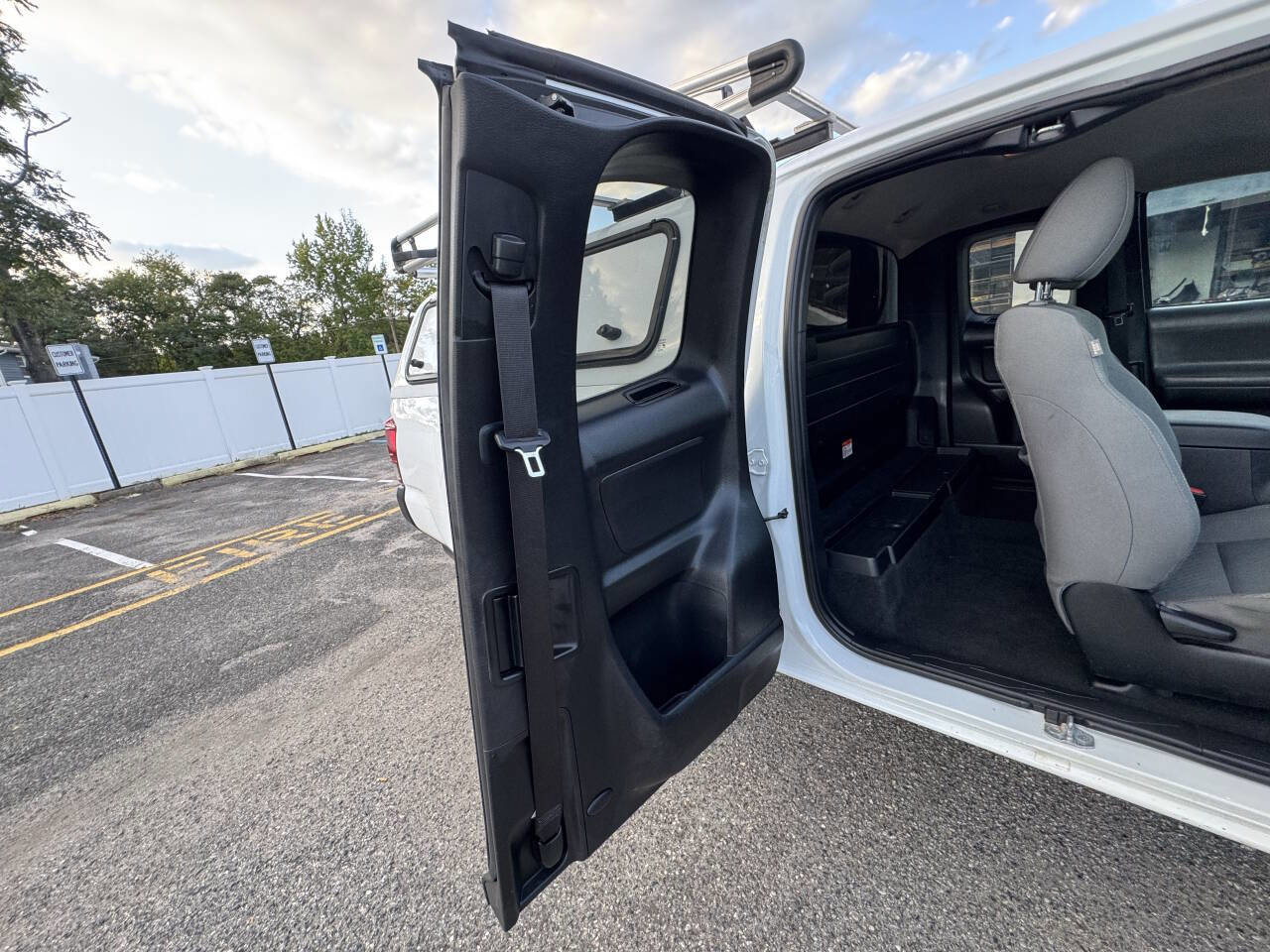 Used 2020 Toyota Tacoma SR image 58