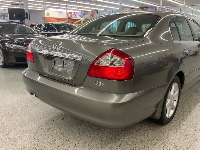 Used 2004 INFINITI Q45 Luxury RWD image 40