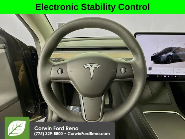 Used 2025 Tesla Model Y Long Range image 13