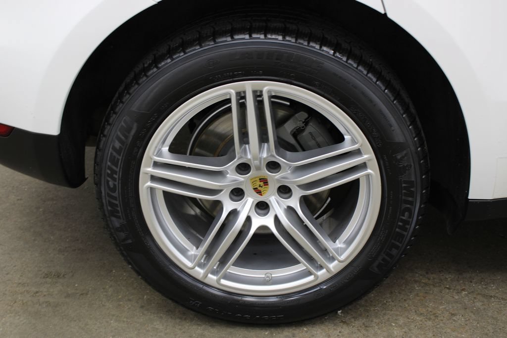 Used 2021 Porsche Macan S AWD/4WD image 14