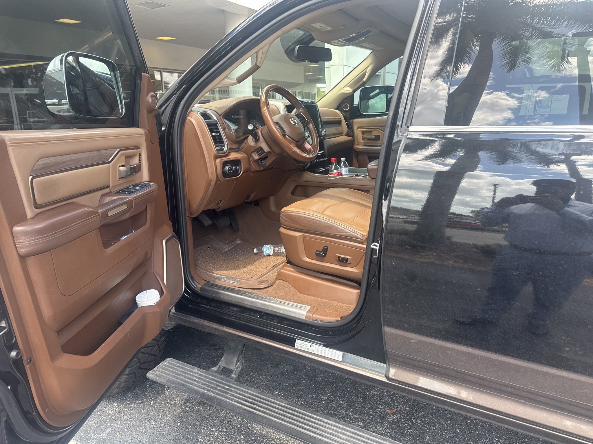 Used 2022 RAM 3500 Limited image 7