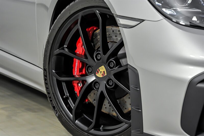 Used 2022 Porsche 718 Boxster Spyder RWD image 4