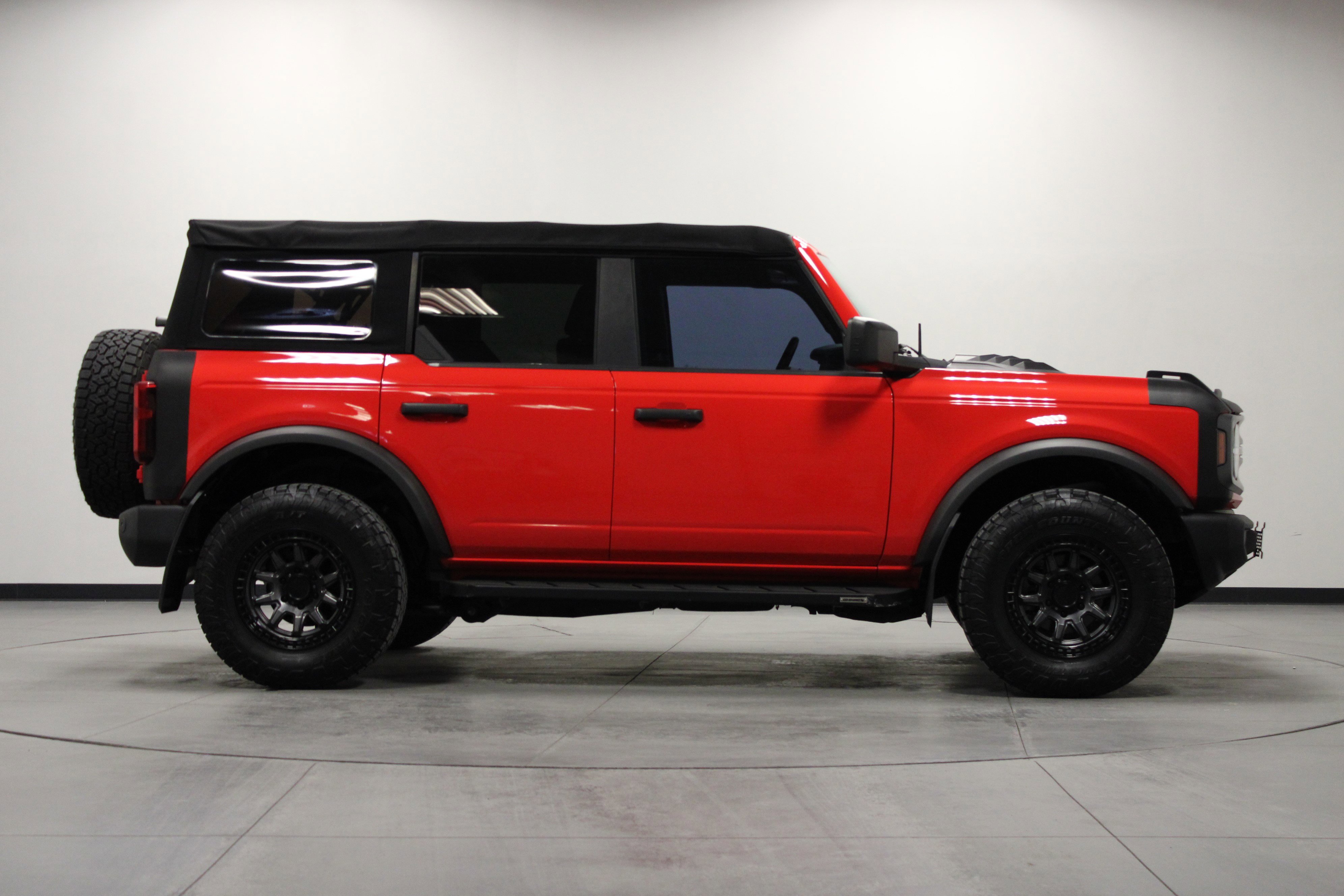 Used 2022 Ford Bronco Big Bend image 3