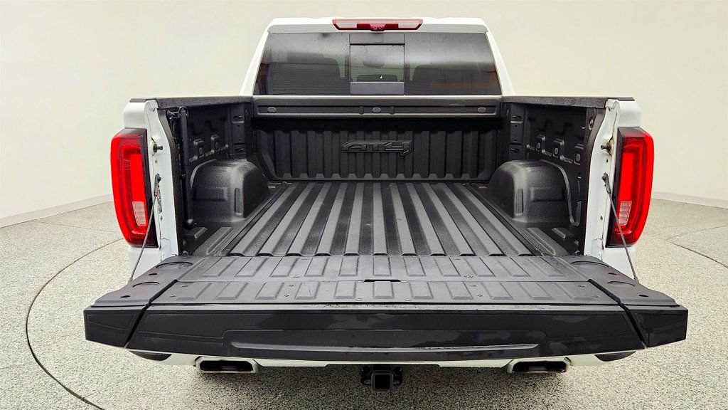 Used 2023 GMC Sierra 1500 AT4 w/ Technology Package AWD/4WD image 22