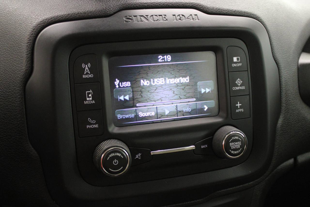 Used 2017 Jeep Renegade Latitude image 53