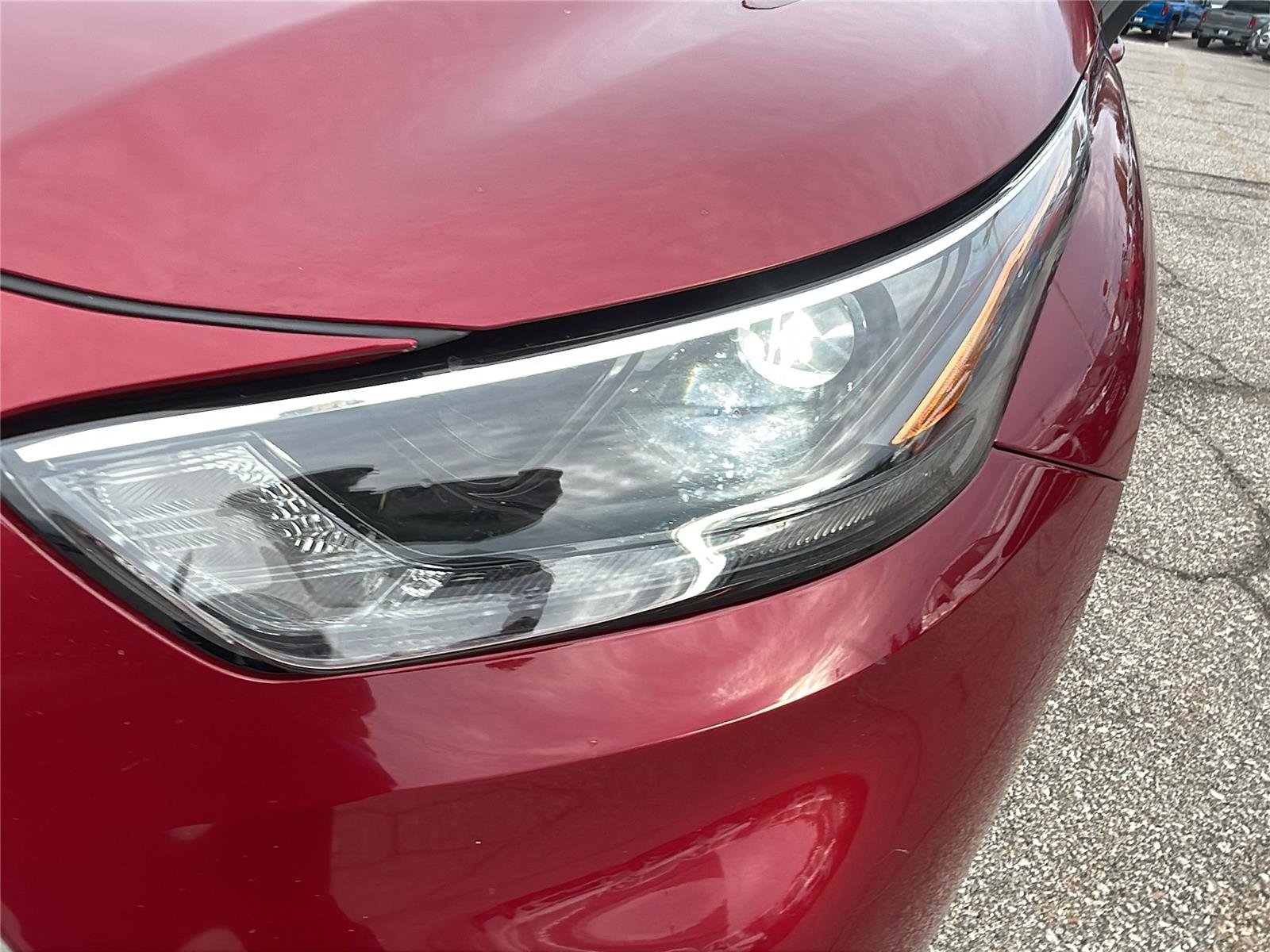 Used 2022 Toyota Highlander XLE image 10