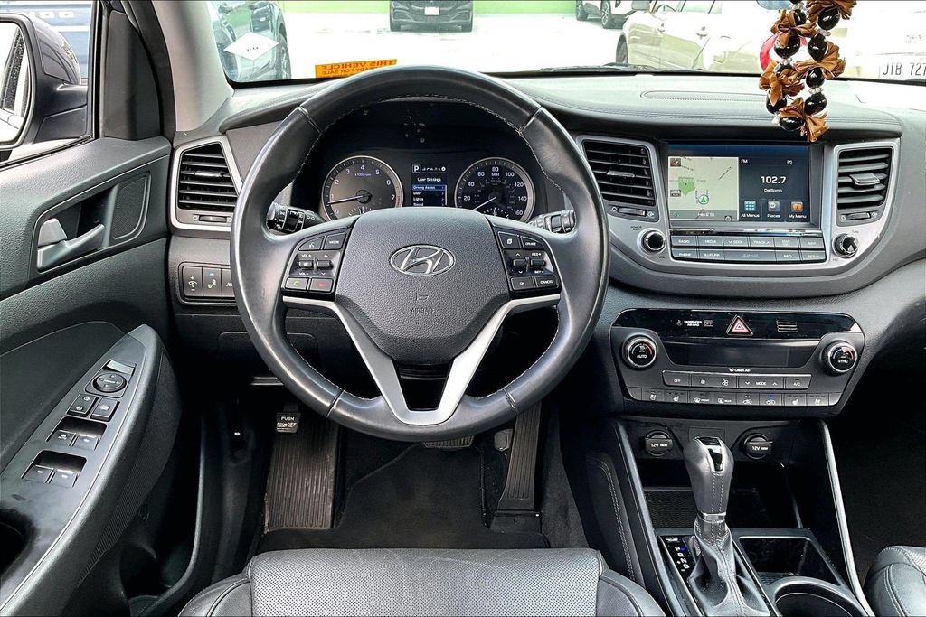 Used 2016 Hyundai Tucson Limited w/ Option Group 03 FWD image 5