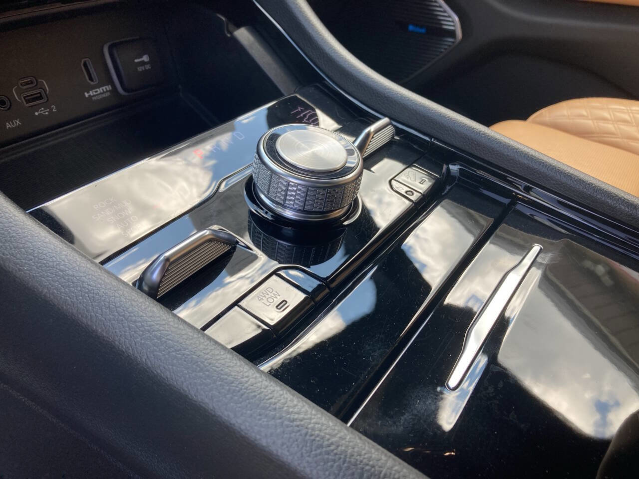 Used 2023 Jeep Grand Cherokee L Summit w/ Advanced Protech Group IV image 81