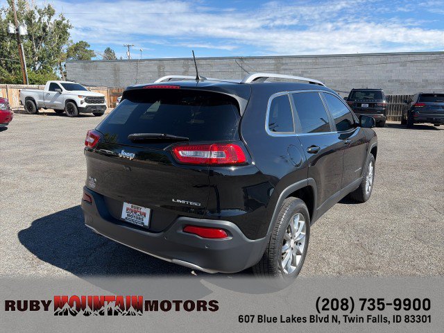 Used 2018 Jeep Cherokee Limited AWD/4WD image 7