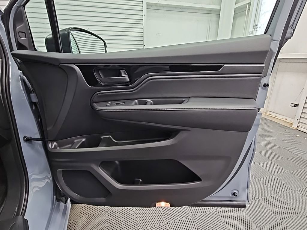 New 2026 Honda Odyssey Touring image 41