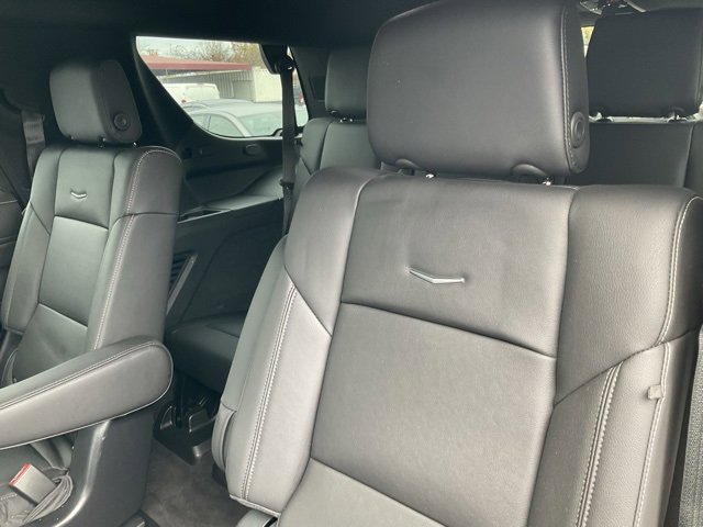 Used 2022 Cadillac Escalade Luxury image 42