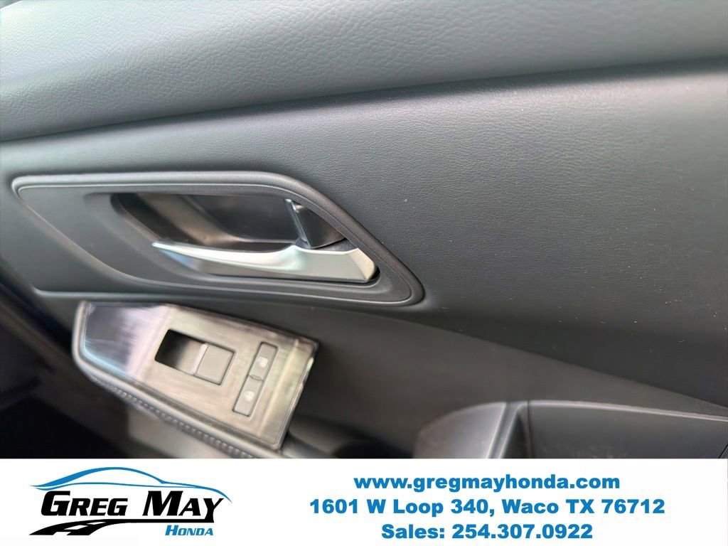 Used 2026 Nissan Rogue SV AWD/4WD image 29