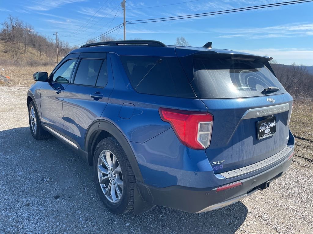 Used 2022 Ford Explorer XLT w/ Equipment Group 202A image 7
