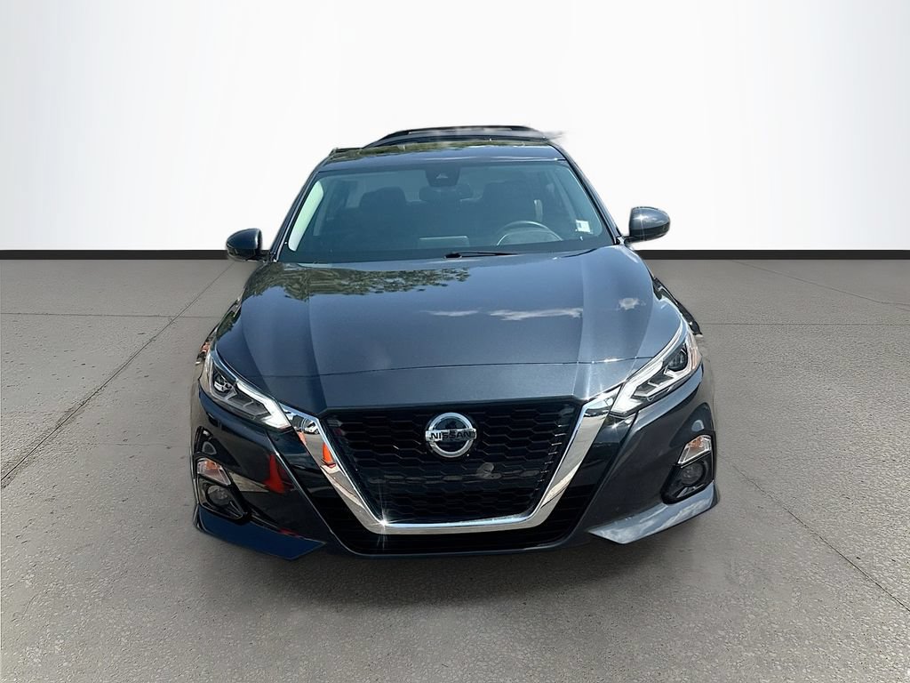 Used 2020 Nissan Altima 2.5 SV FWD image 2