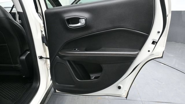 Used 2018 Jeep Compass Latitude w/ Popular Equipment Group AWD/4WD image 22