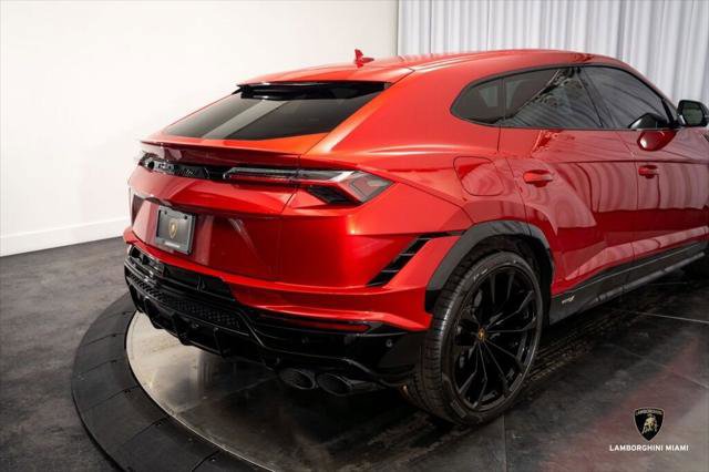 Used 2023 Lamborghini Urus S image 21