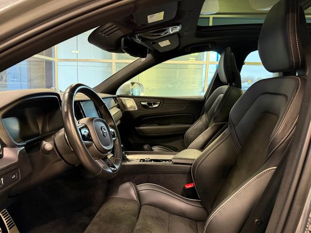 Used 2018 Volvo XC60 T6 R-Design w/ Convenience Package AWD/4WD image 20
