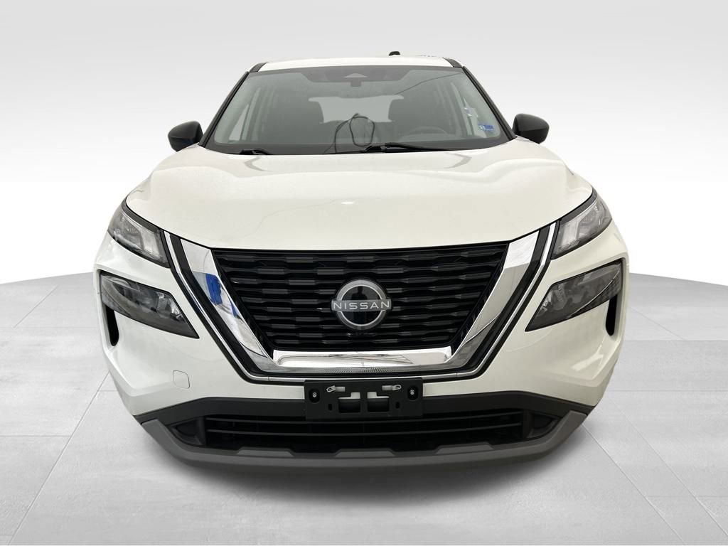 Used 2023 Nissan Rogue S image 9
