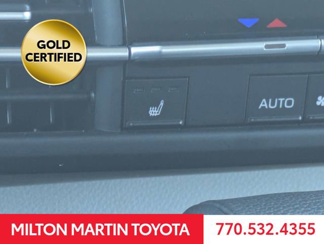 Certified 2025 Toyota Sienna XLE FWD image 22