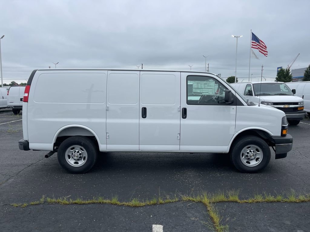 New 2025 Chevrolet Express 2500 w/ Driver Convenience Package RWD image 5