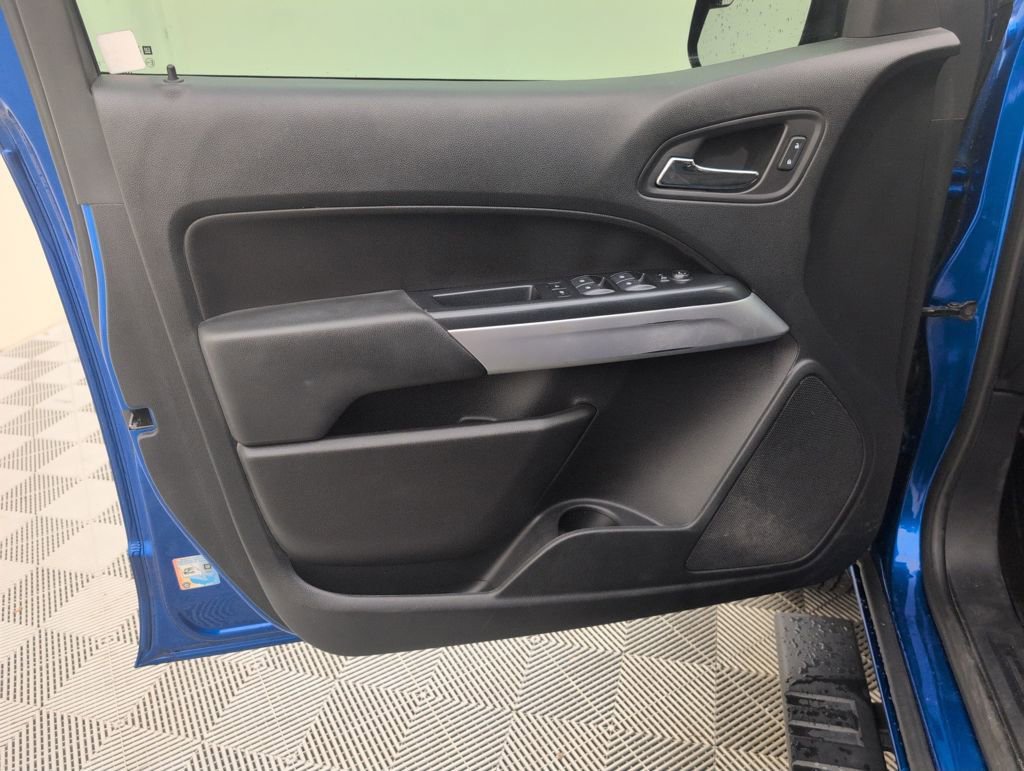 Used 2020 Chevrolet Colorado LT image 34