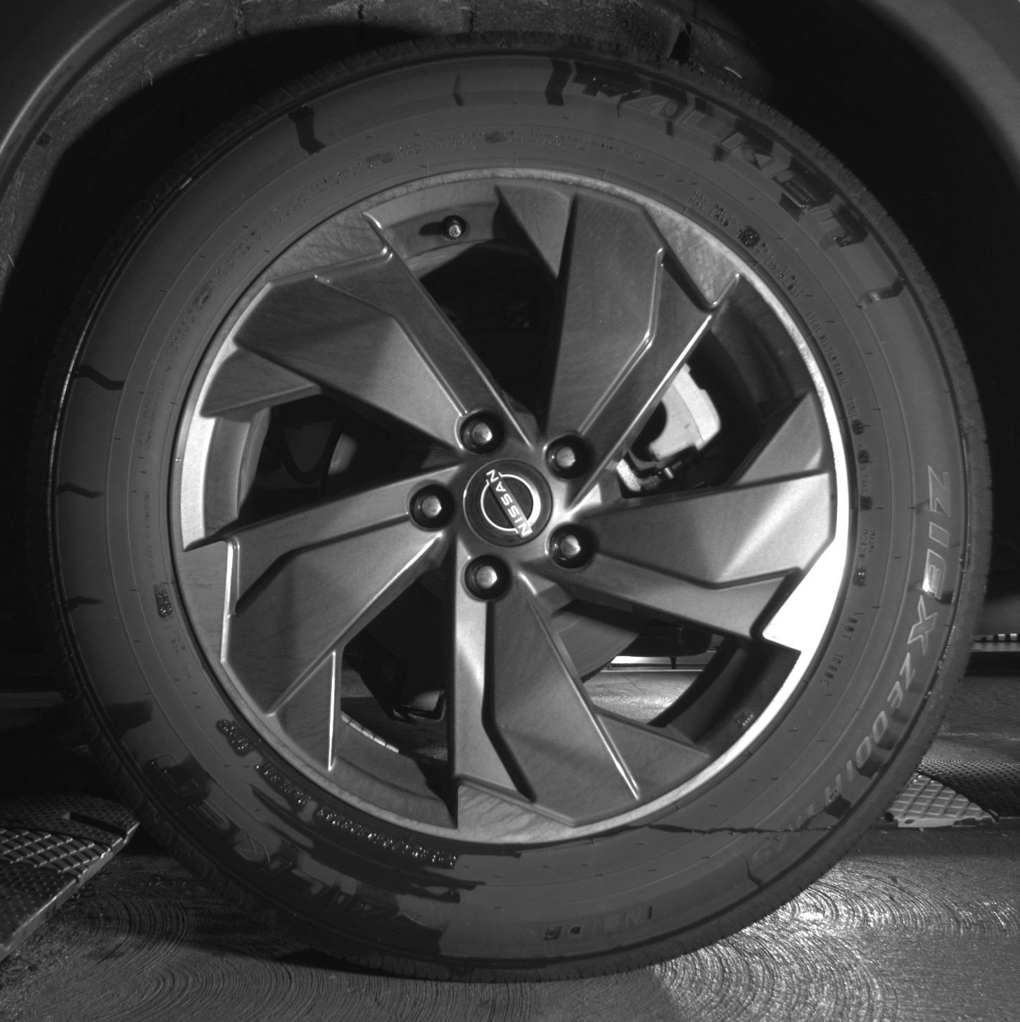 Used 2025 Nissan Rogue SV FWD image 14