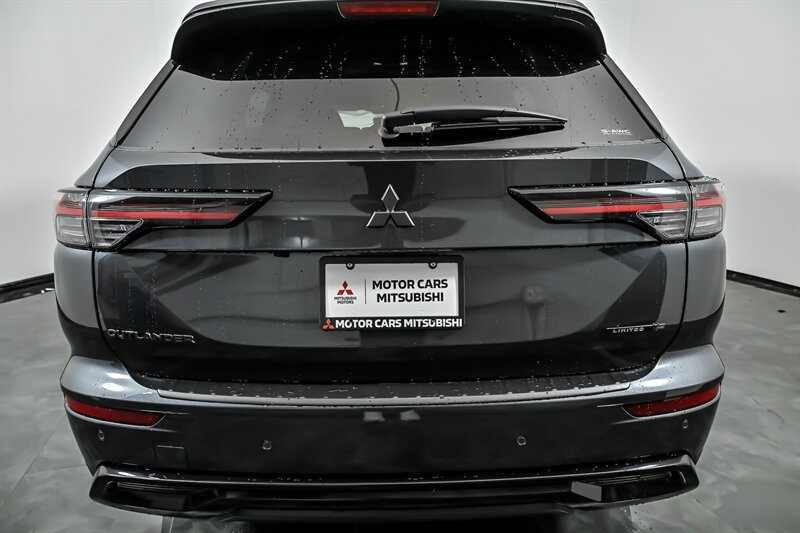 New 2026 Mitsubishi Outlander LE FWD image 33