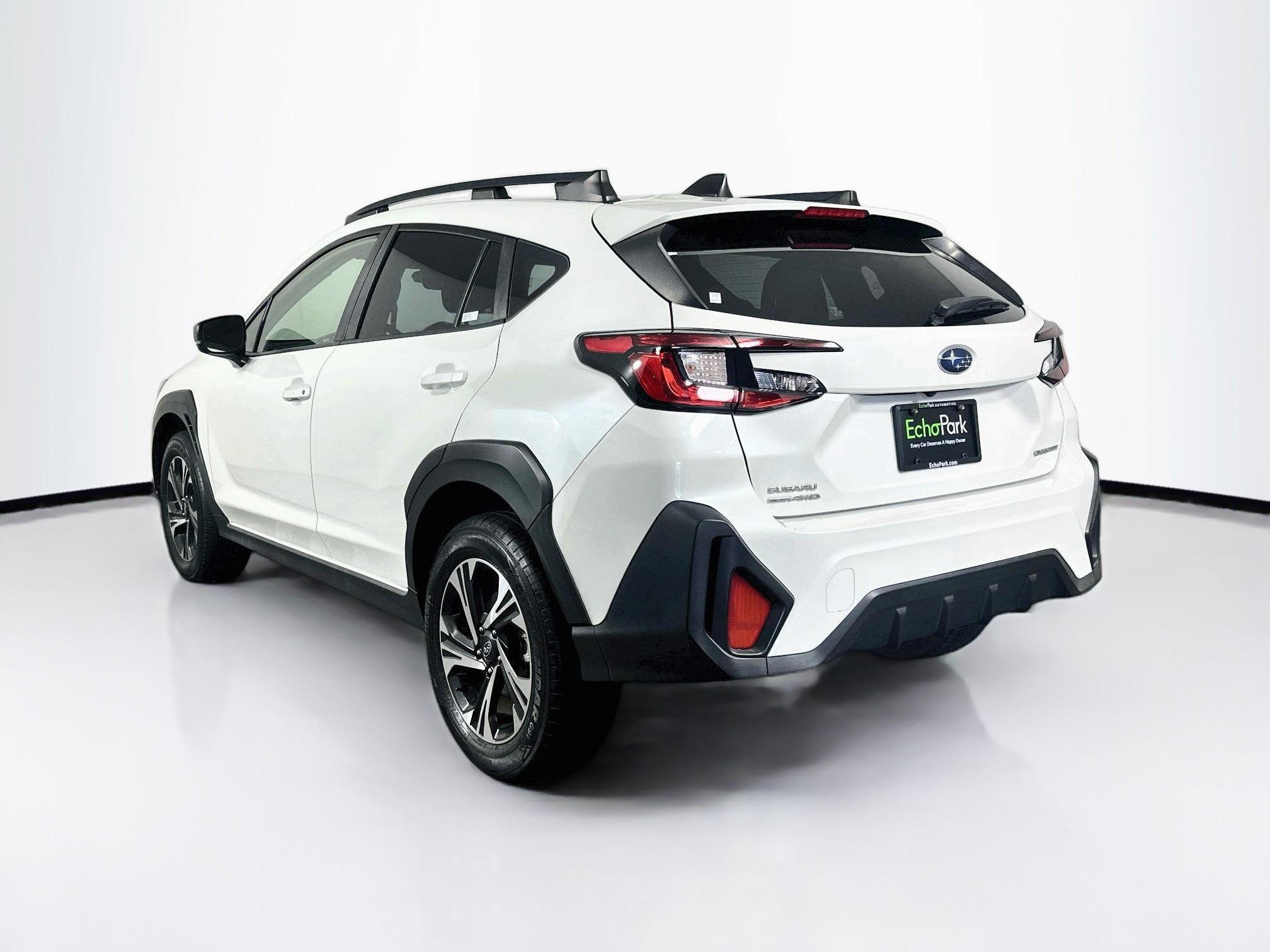 Used 2024 Subaru Crosstrek 2.0i Premium w/ Crosstrek Mirror Package AWD/4WD image 5