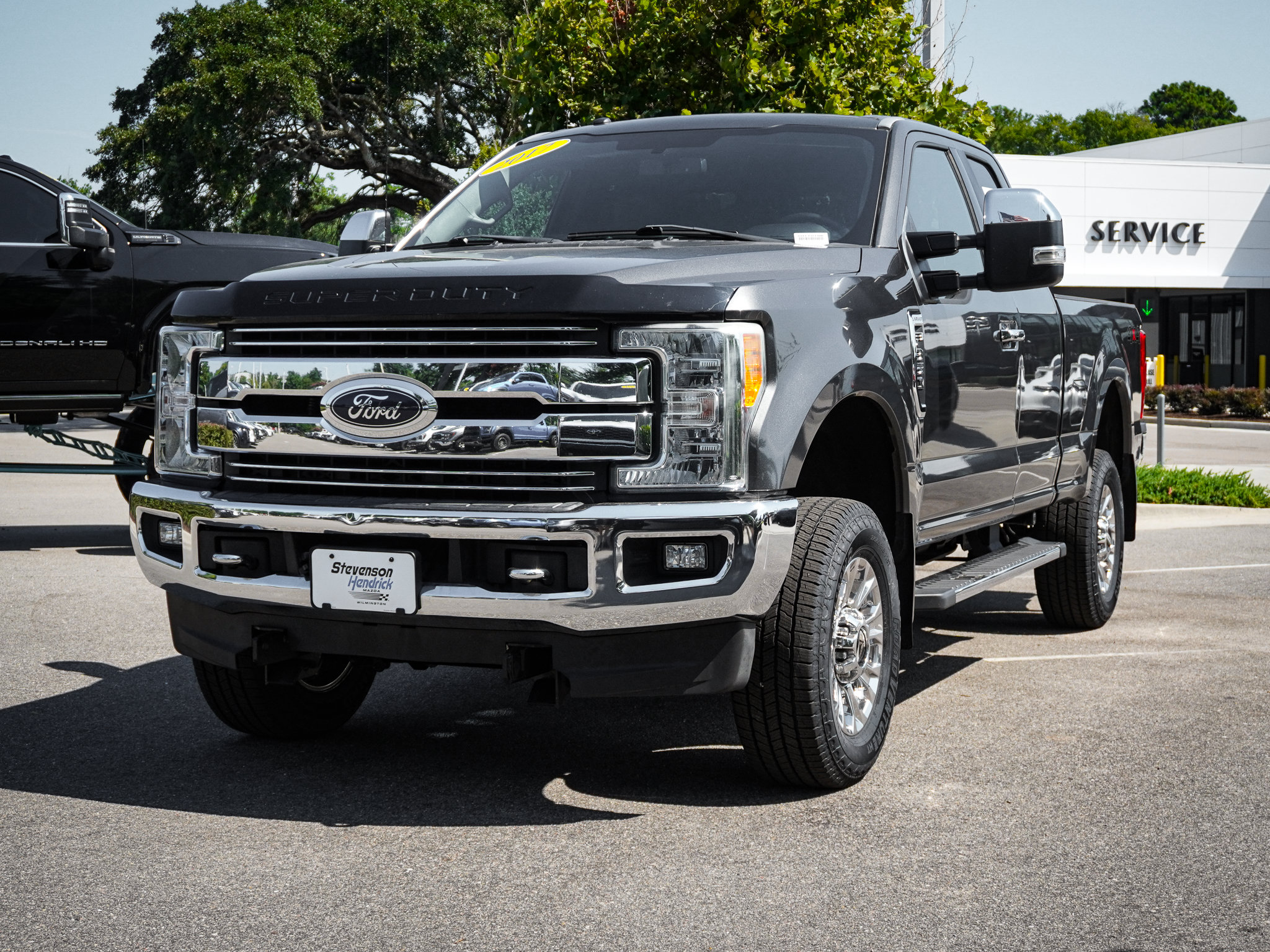 Used 2017 Ford F350 Lariat AWD/4WD image 5