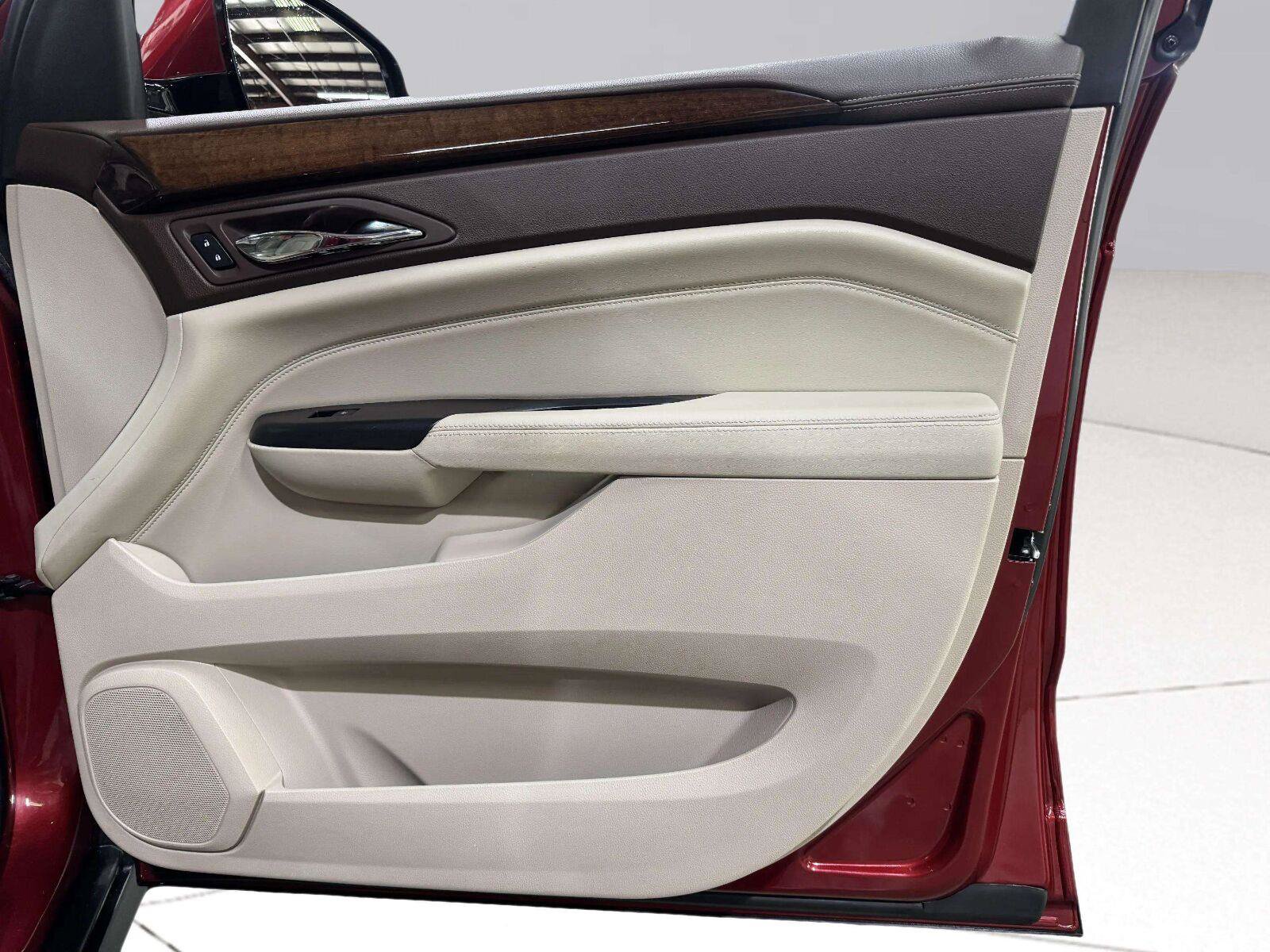 Used 2013 Cadillac SRX Performance FWD image 40