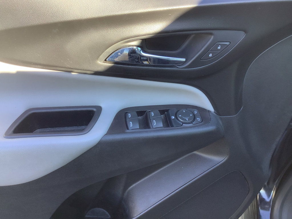 Used 2022 Chevrolet Equinox LS AWD/4WD image 12