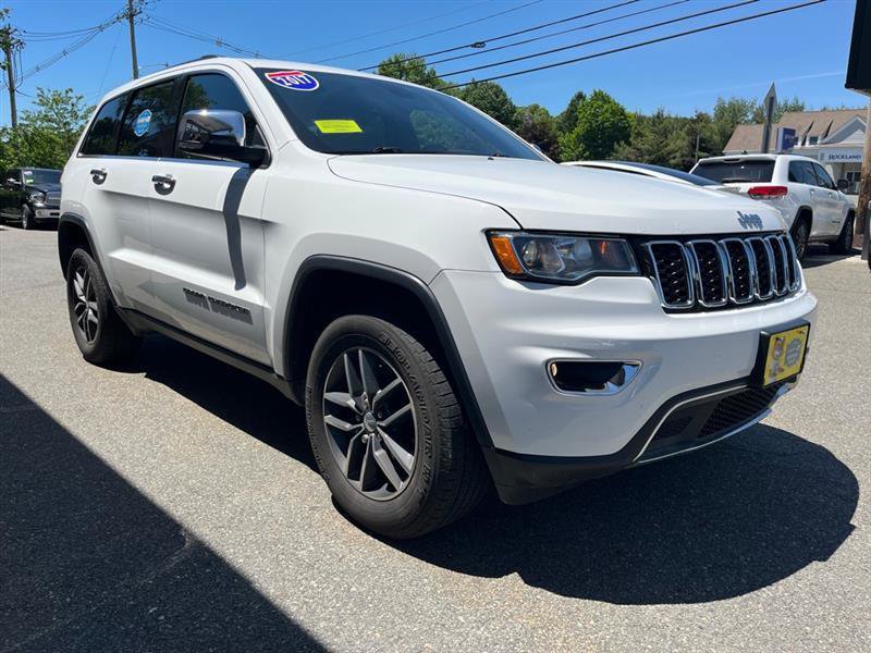 Used 2017 Jeep Grand Cherokee Limited AWD/4WD image 4