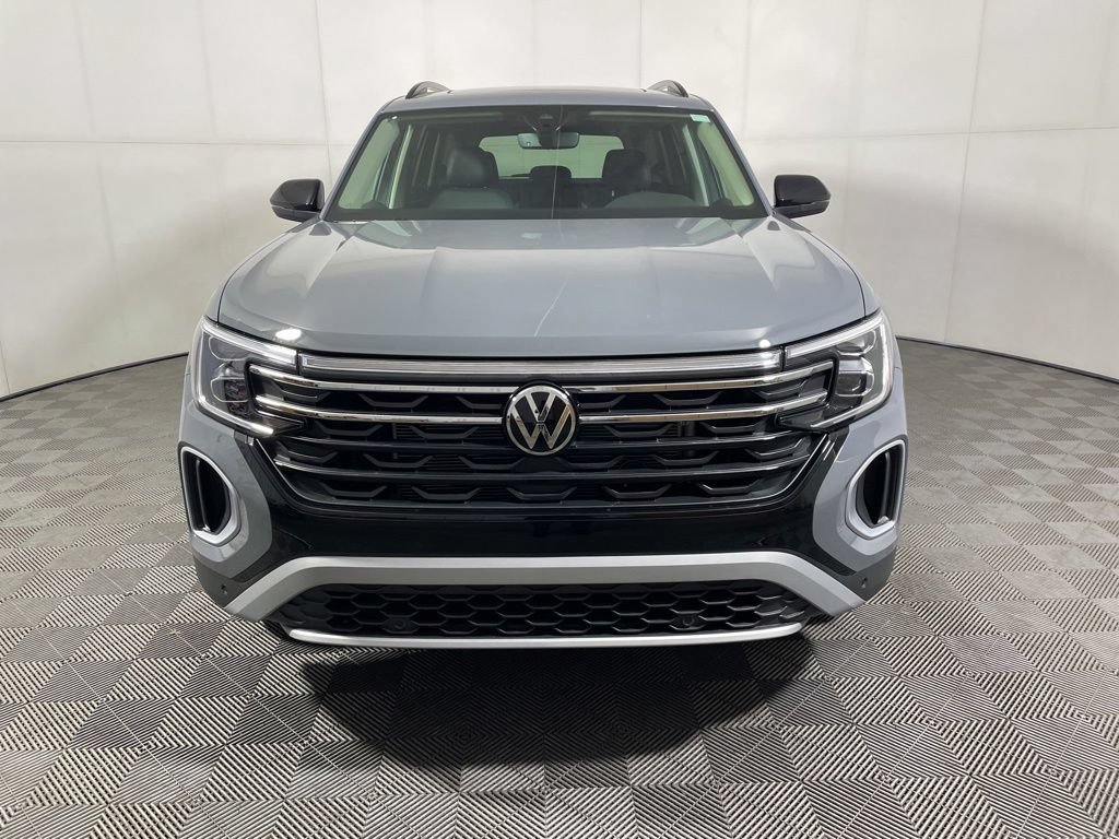 New 2026 Volkswagen Atlas Peak Edition AWD/4WD image 3