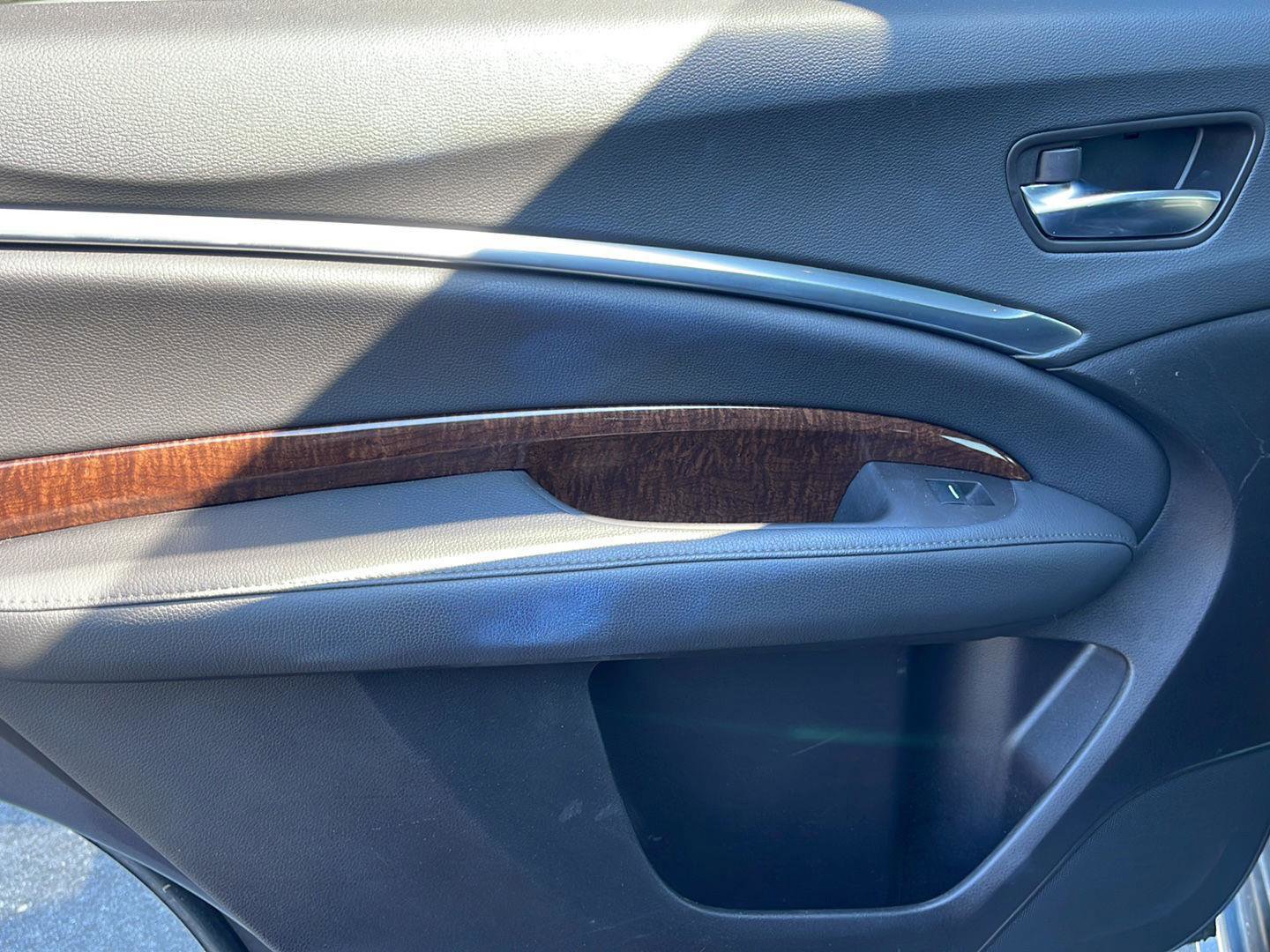 Used 2019 Acura MDX FWD image 24