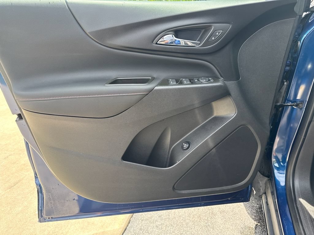 Certified 2023 Chevrolet Equinox RS FWD image 26