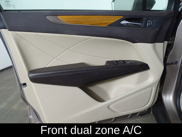 Used 2019 Lincoln MKC Select w/ Select Plus Package image 16