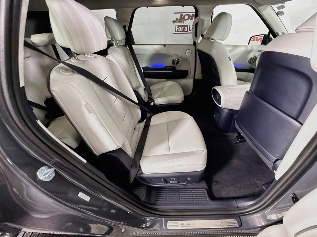 Used 2026 Hyundai Palisade Calligraphy AWD/4WD image 32