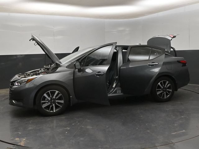 New 2025 Nissan Versa SV w/ Trunk Package FWD image 29