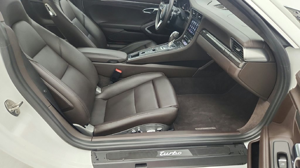 Used 2019 Porsche 911 Turbo AWD/4WD image 45