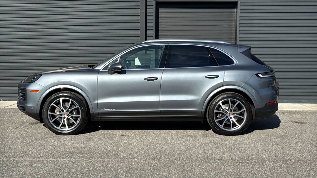 New 2026 Porsche Cayenne AWD/4WD image 2