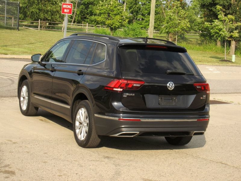 Used 2018 Volkswagen Tiguan SE w/ Panoramic Sunroof Package AWD/4WD image 13
