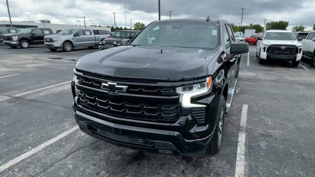Used 2023 Chevrolet Silverado 1500 RST AWD/4WD image 5