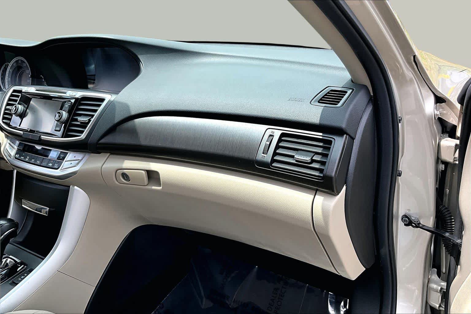 Used 2014 Honda Accord EX-L image 18